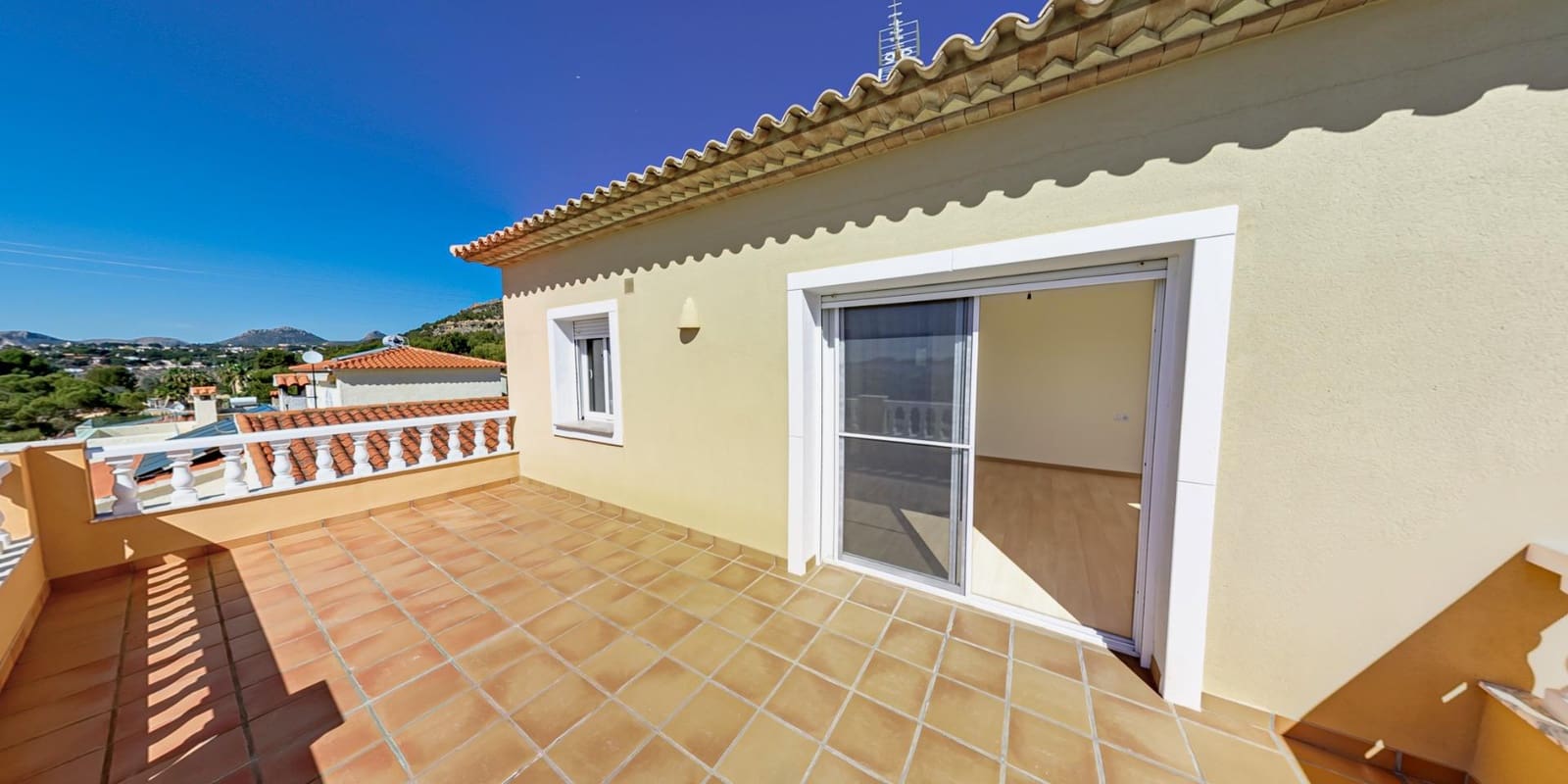 3 soveværelse Villa til salg i Alfaz del Pi / L'Alfas del Pi med swimmingpool garage - € 745.000 (Ref: 8421334)