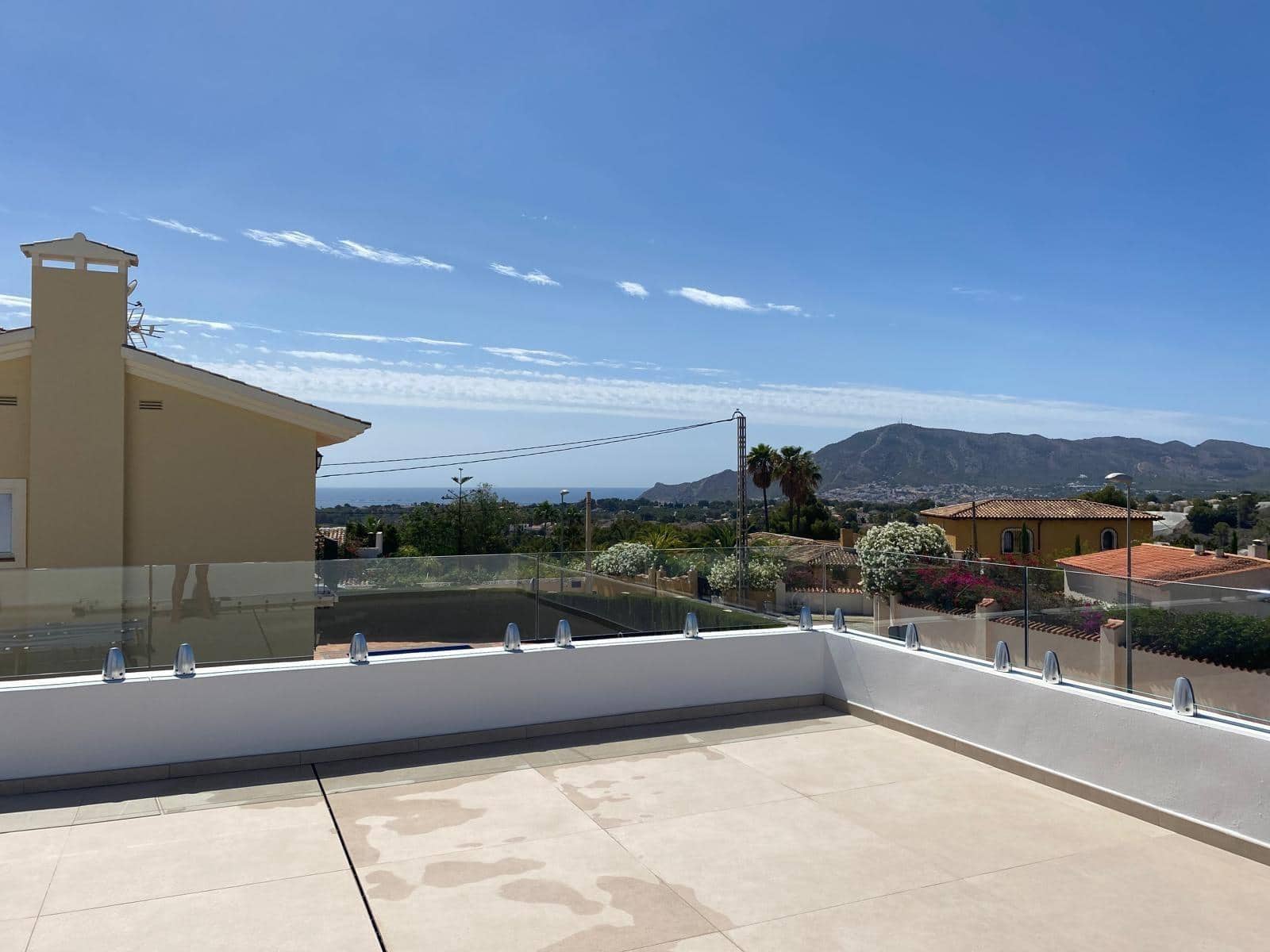 4 bedroom Villa for sale in La Nucia with pool - € 1,175,000 (Ref: 8455798)