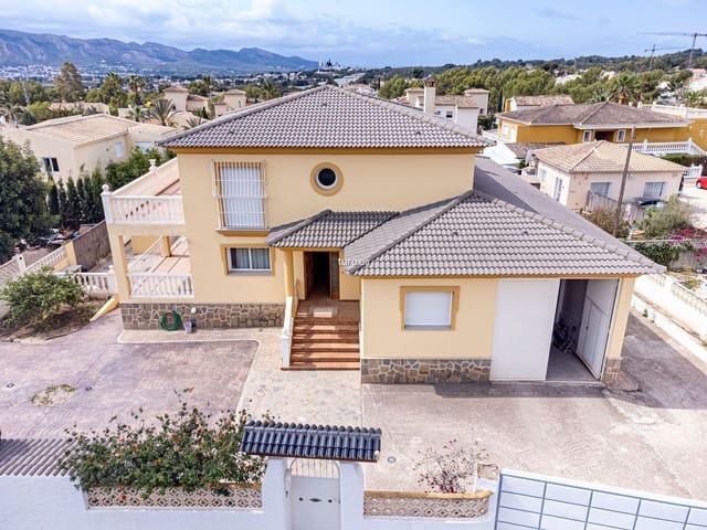 7 soveværelse Villa til salg i La Nucia med garage - € 850.000 (Ref: 8645648)