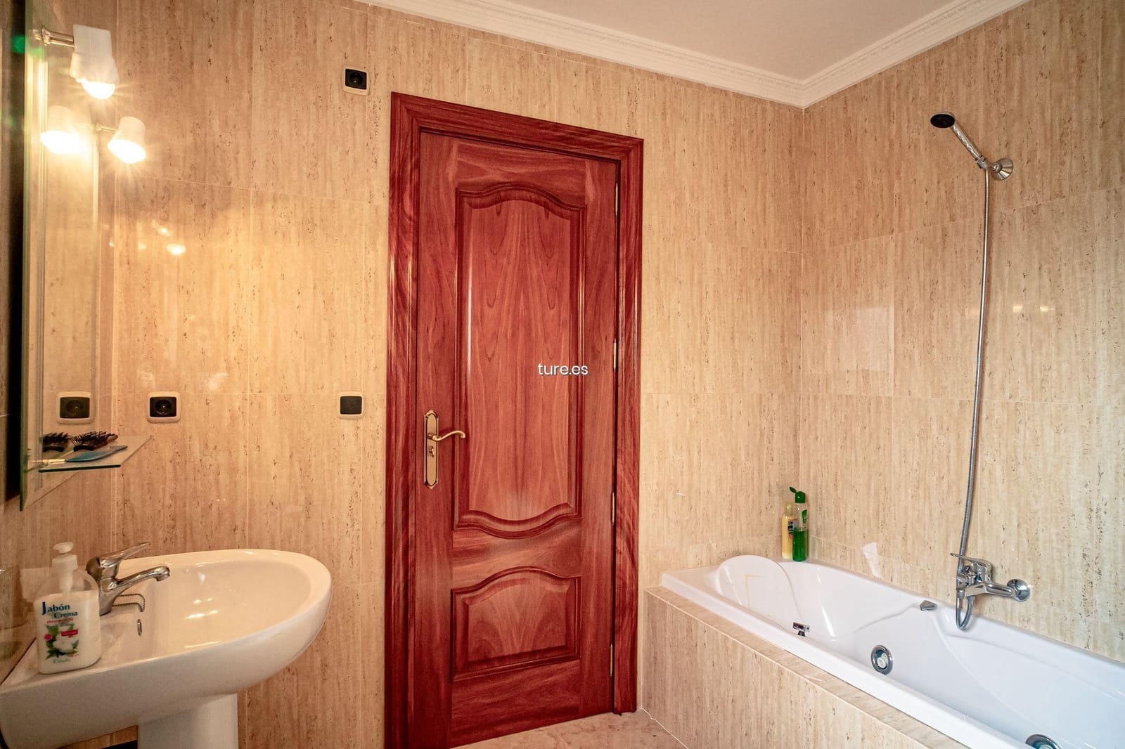 7 soveværelse Villa til salg i La Nucia med garage - € 850.000 (Ref: 8645648)