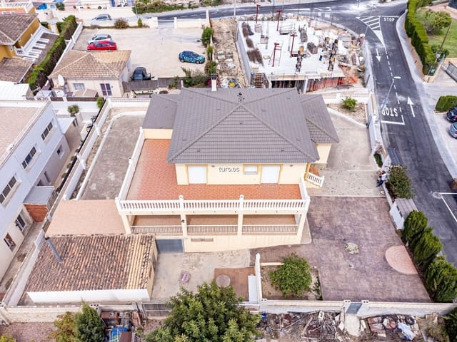 7 soveværelse Villa til salg i La Nucia med garage - € 850.000 (Ref: 8645648)