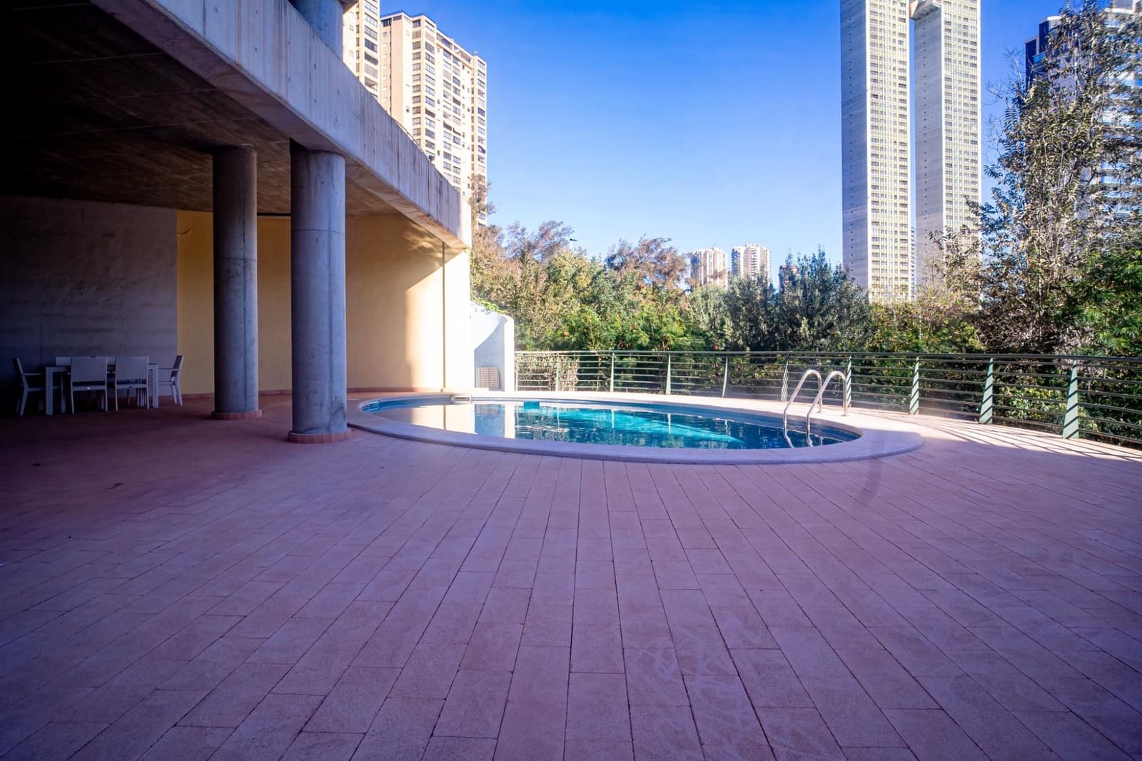 3 sypialnia Penthouse na sprzedaż w Benidorm z basenem - 995 000 € (Ref: 8699710)