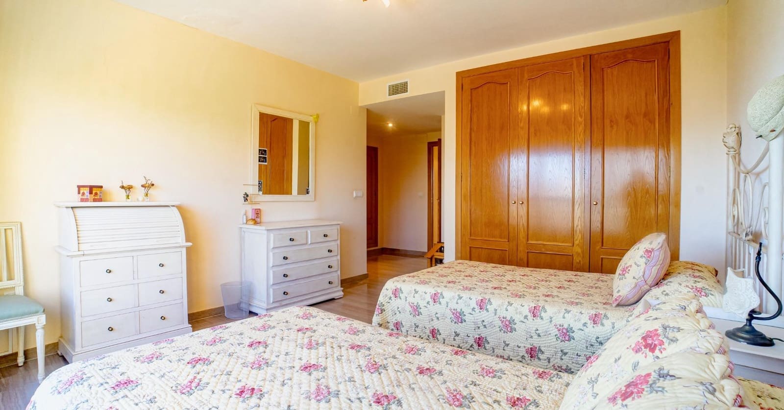 3 slaapkamer Penthouse te koop in Benidorm met zwembad - € 885.000 (Ref: 8699710)