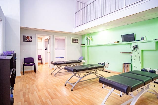 Commercieel te koop in Alfaz del Pi / L'Alfàs del Pi - € 229.000 (Ref: 8896640)