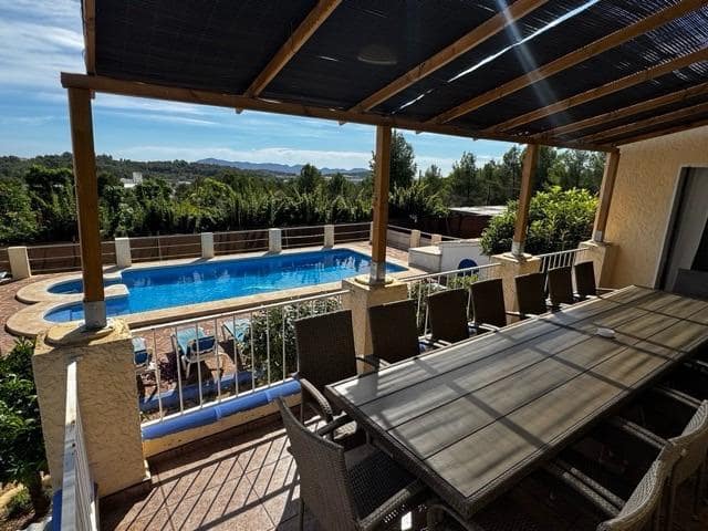 6 soveværelse Villa til salg i Polop med swimmingpool - € 765.000 (Ref: 8926444)