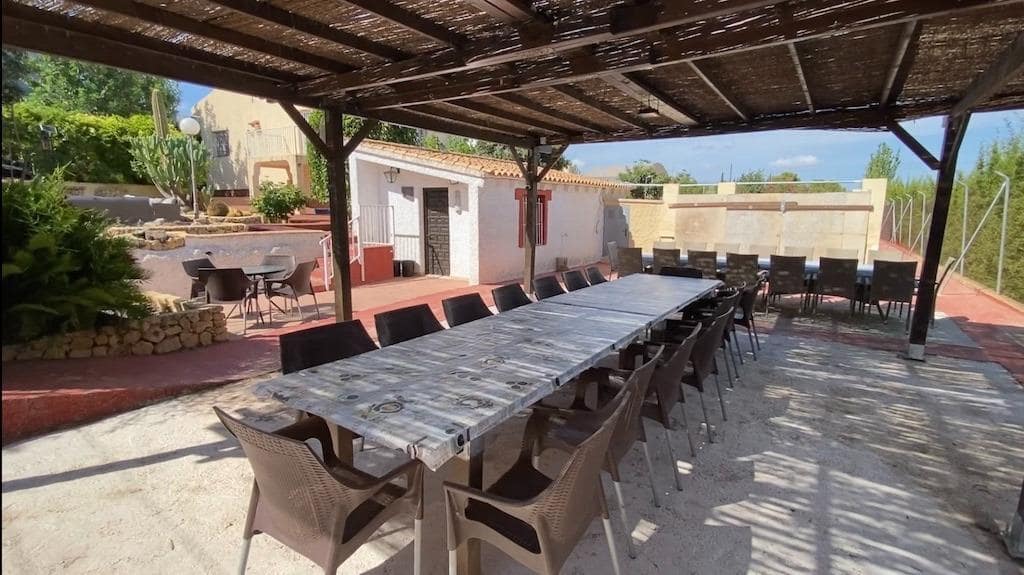 6 soveværelse Villa til salg i Polop med swimmingpool - € 765.000 (Ref: 8926444)