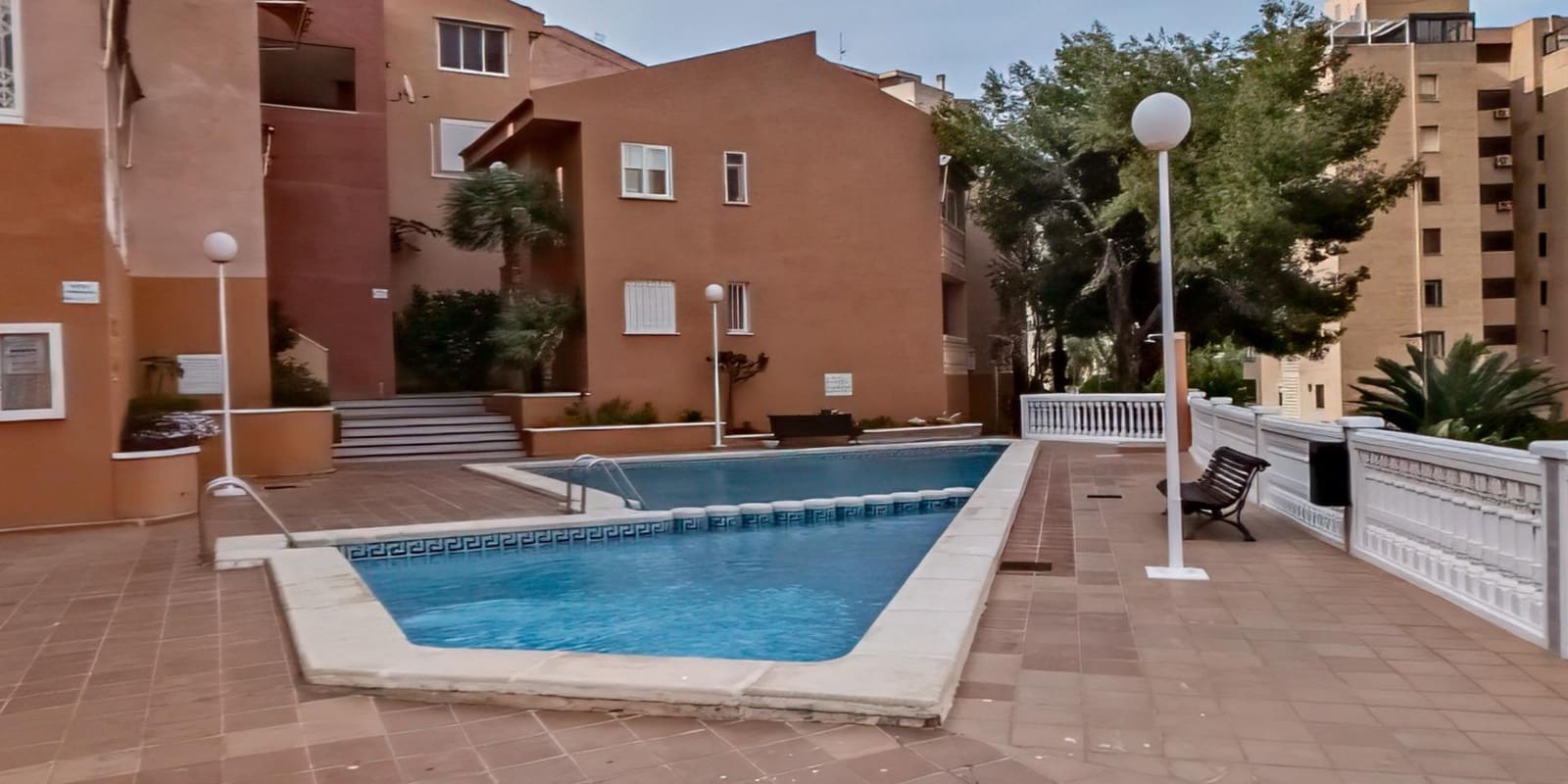 2 bedroom Apartment for sale in Benidorm with pool garage - € 215,000 (Ref: 8926445)