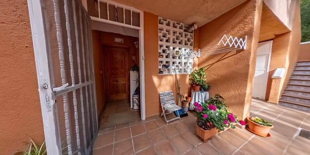 2 sovrum Lägenhet till salu i Benidorm med pool garage - 215 000 € (Ref: 8926445)