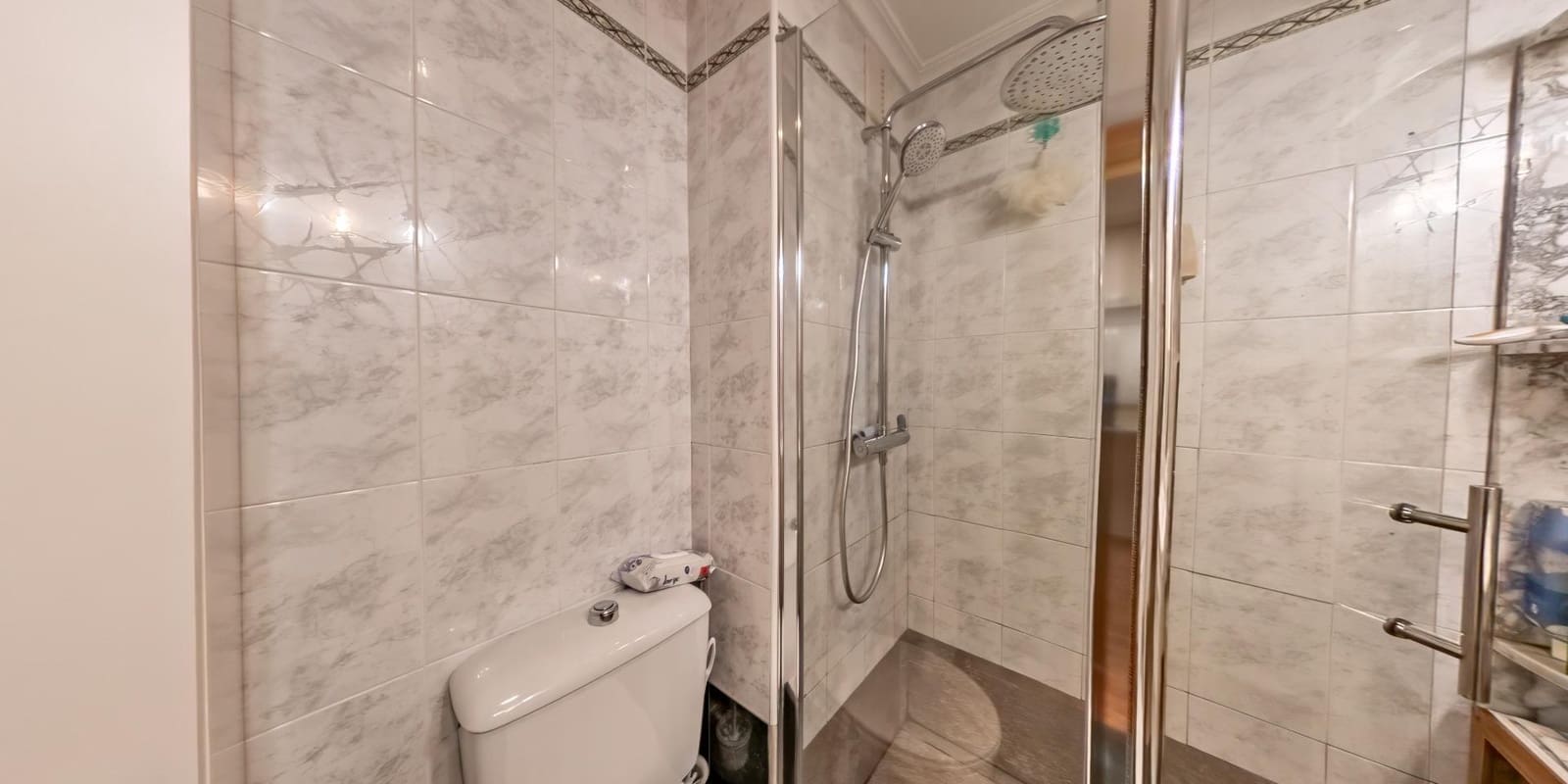 2 bedroom Apartment for sale in Benidorm with pool garage - € 215,000 (Ref: 8926445)