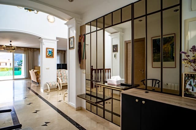 4 sovrum Villa till salu i Alfaz del Pi / L'Alfàs del Pi med pool garage - 1 199 000 € (Ref: 9008469)