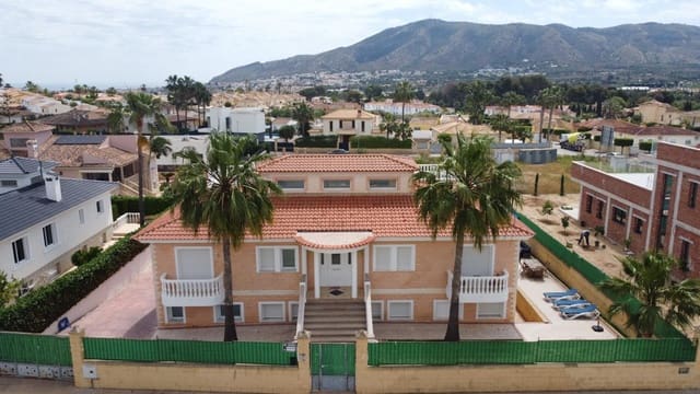 4 soverom Villa til salgs i Alfaz del Pi / L'Alfàs del Pi med svømmebasseng garasje - € 1 199 000 (Ref: 9008469)