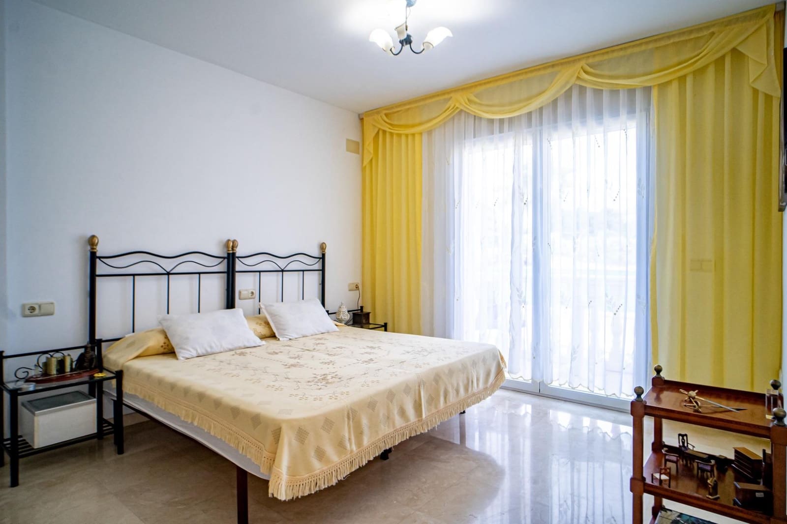 4 sovrum Villa till salu i Alfaz del Pi / L'Alfas del Pi med pool garage - 1 199 000 € (Ref: 9008469)