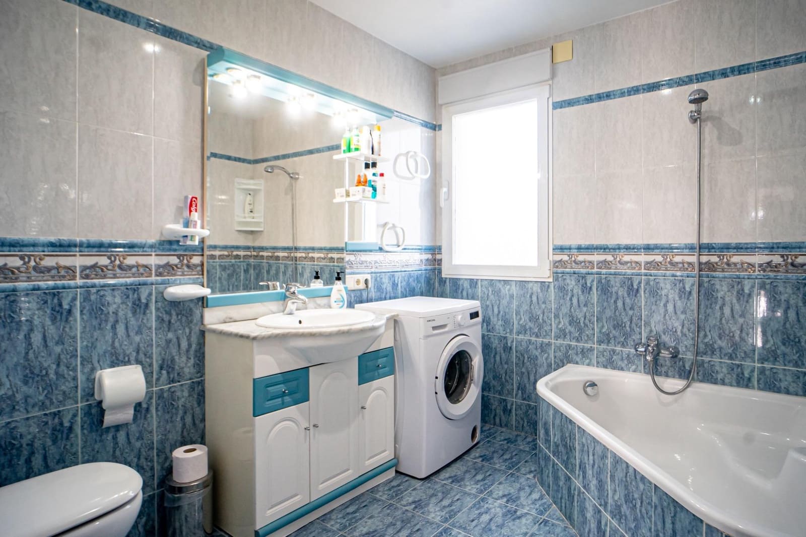 4 sovrum Villa till salu i Alfaz del Pi / L'Alfas del Pi med pool garage - 1 199 000 € (Ref: 9008469)