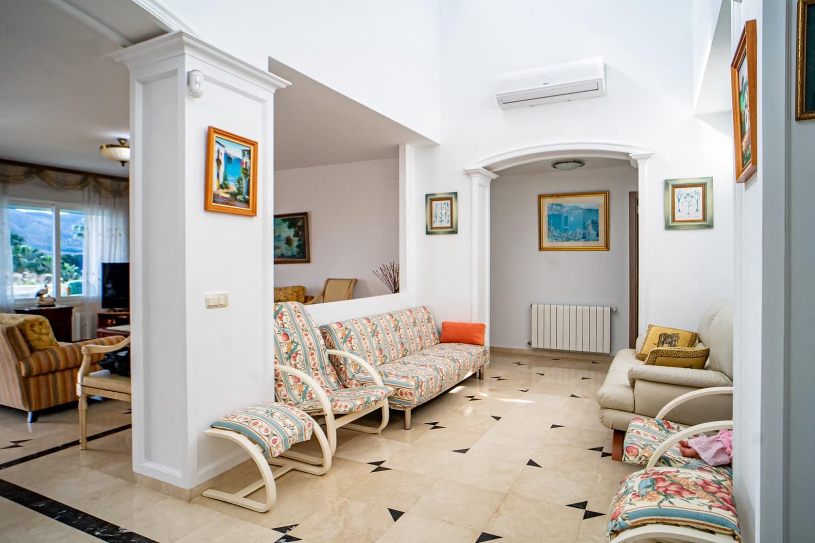 4 soveværelse Villa til salg i Alfaz del Pi / L'Alfas del Pi med swimmingpool garage - € 1.199.000 (Ref: 9008469)