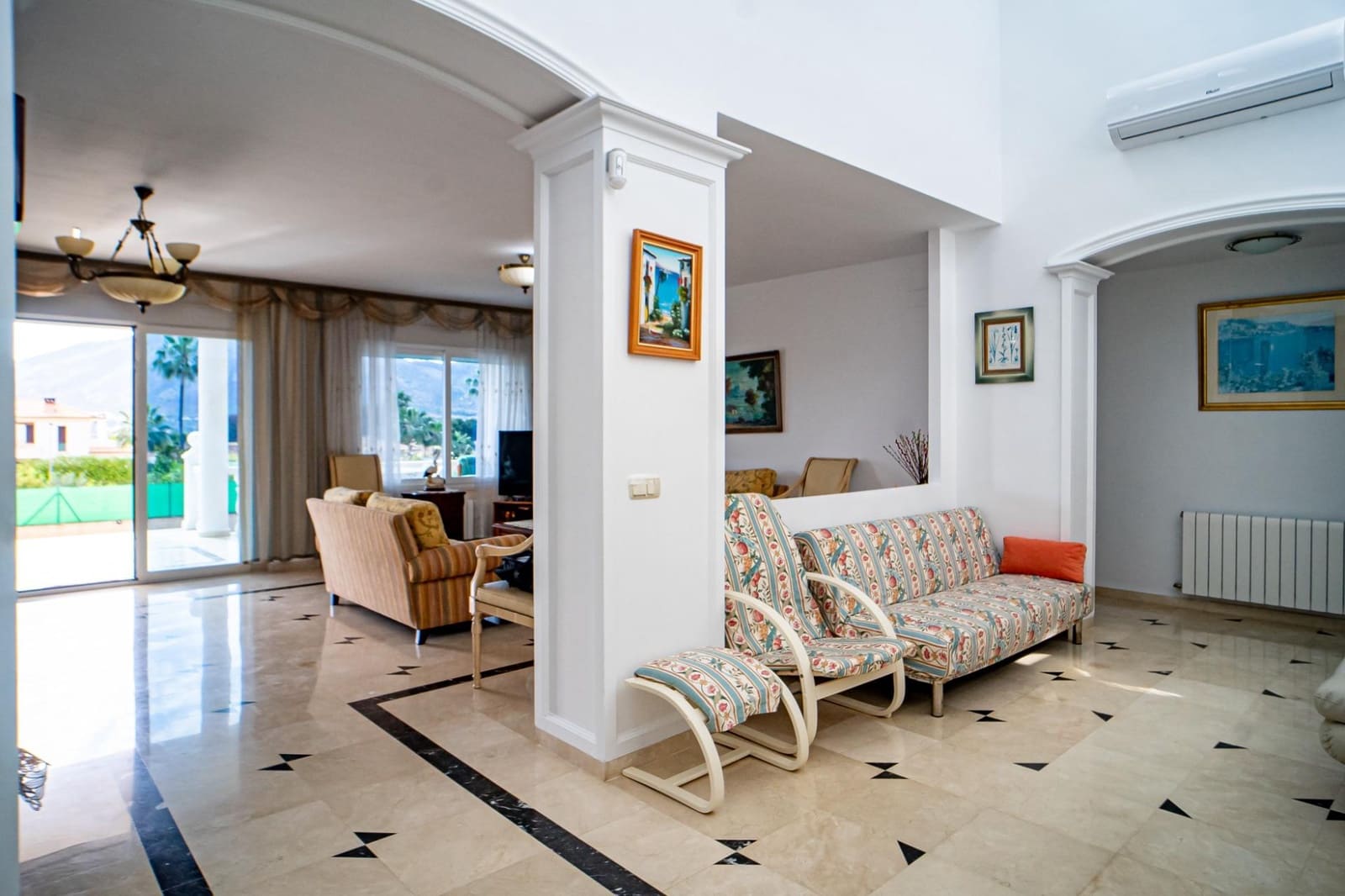 4 soveværelse Villa til salg i Alfaz del Pi / L'Alfas del Pi med swimmingpool garage - € 1.199.000 (Ref: 9008469)