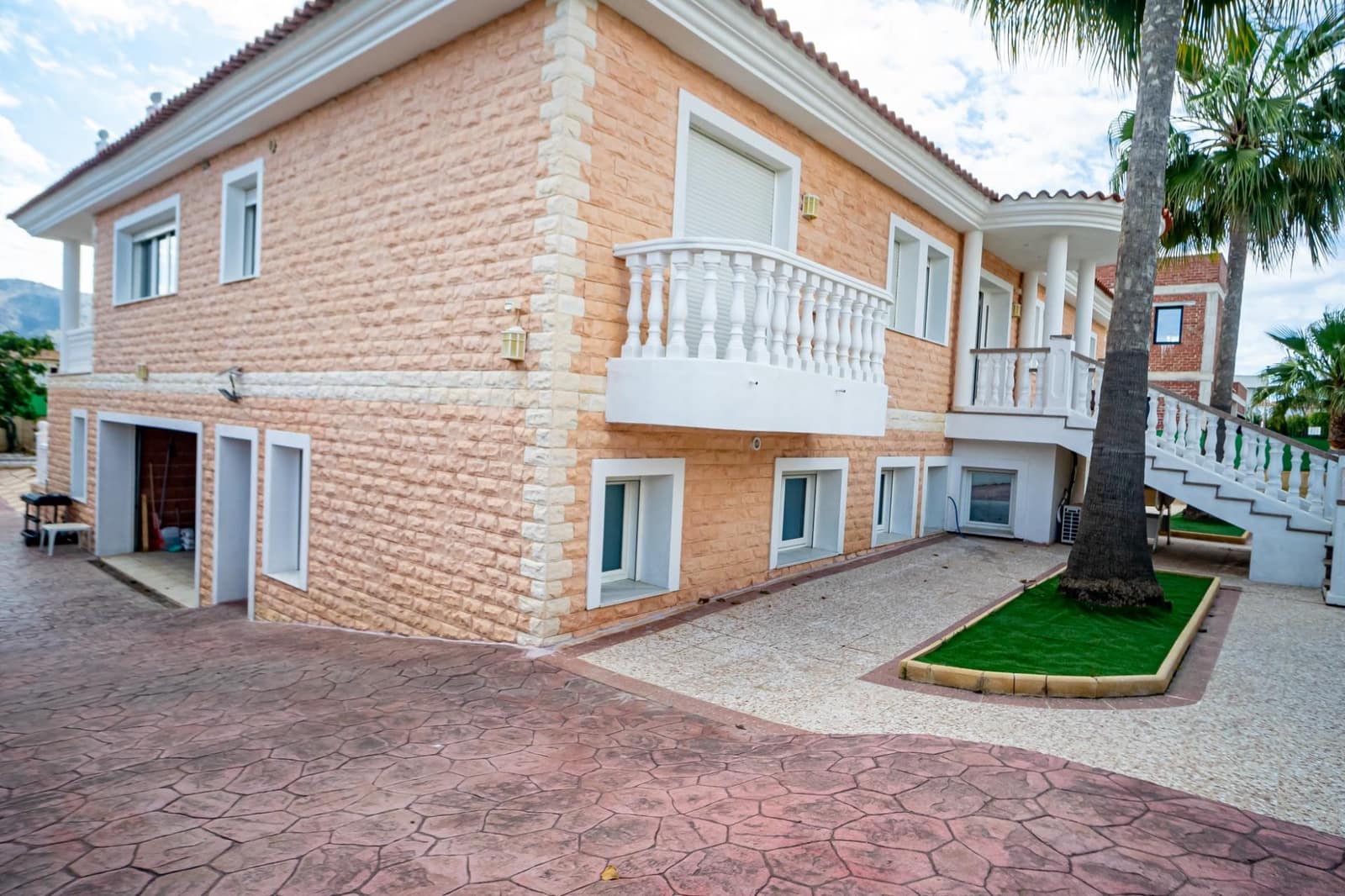 4 soveværelse Villa til salg i Alfaz del Pi / L'Alfas del Pi med swimmingpool garage - € 1.199.000 (Ref: 9008469)