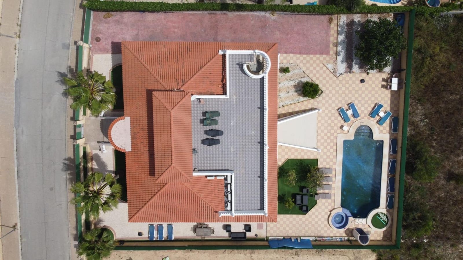 4 soveværelse Villa til salg i Alfaz del Pi / L'Alfas del Pi med swimmingpool garage - € 1.199.000 (Ref: 9008469)