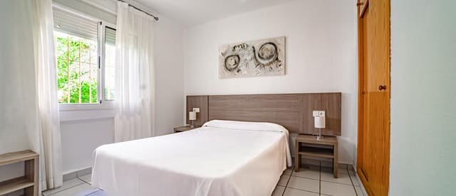 1 sovrum Lägenhet till salu i Calpe / Calp med pool - 175 000 € (Ref: 9132464)