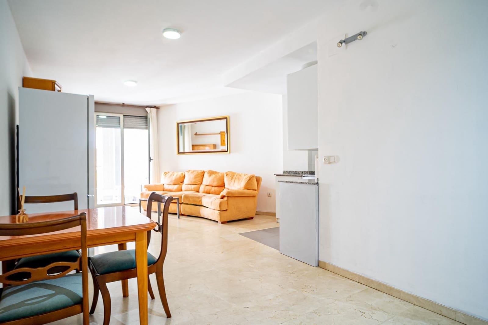 2 soveværelse Lejlighed til salg i Benidorm med garage - € 189.000 (Ref: 9165834)