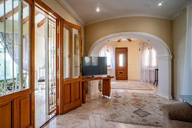 Chalet de 4 habitaciones en Benissa en venta con piscina garaje - 730.000 € (Ref: 9208376)