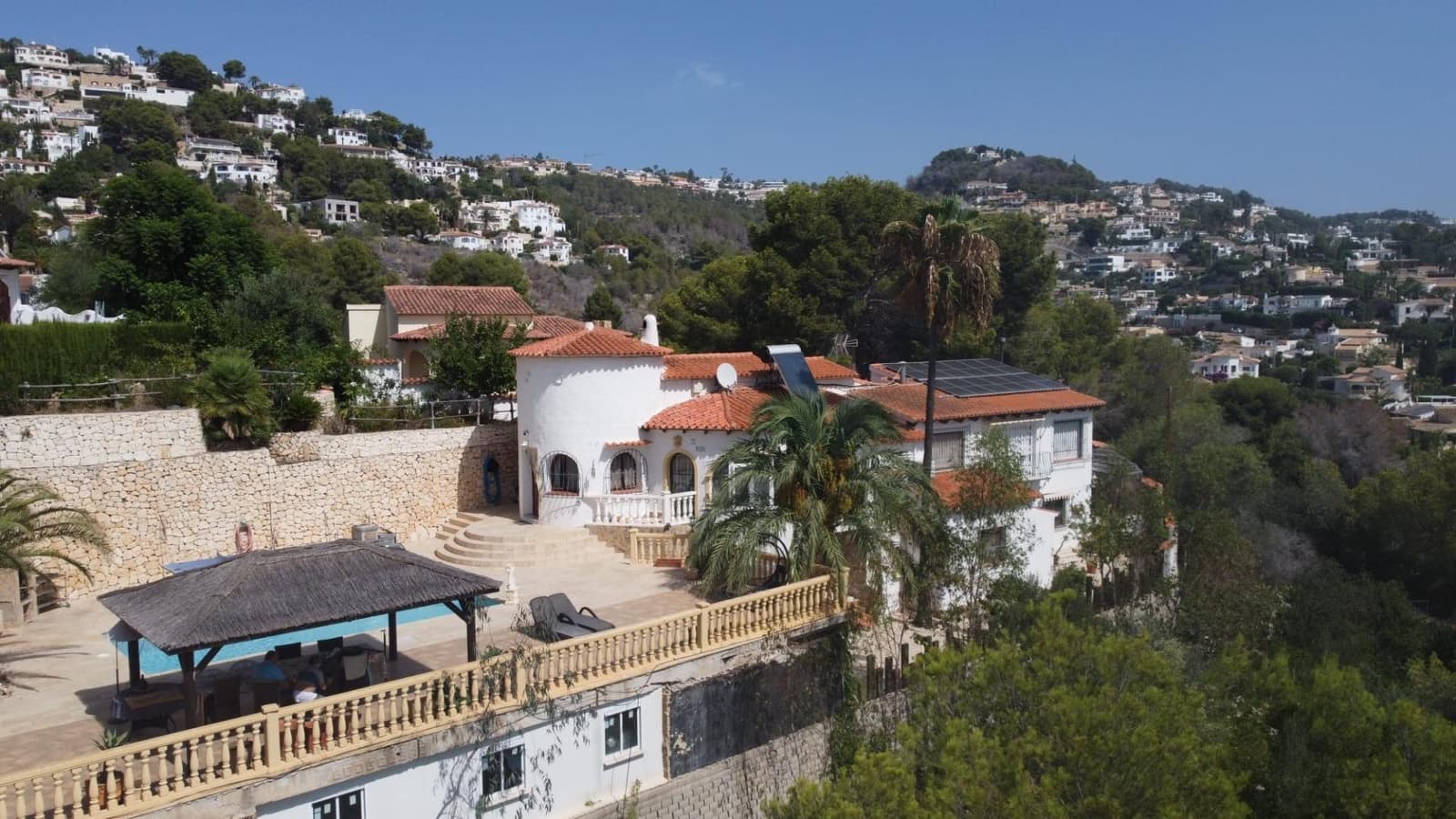 4 bedroom Villa for sale in Benissa with pool garage - € 730,000 (Ref: 9208376)