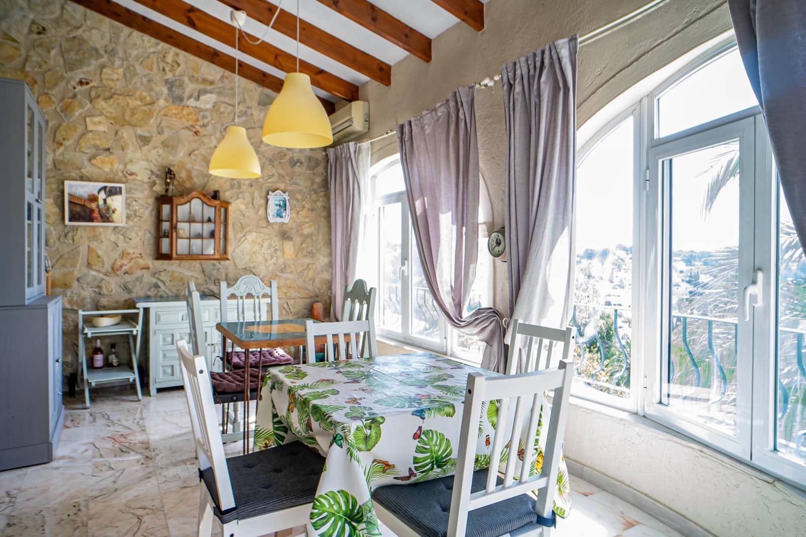 4 bedroom Villa for sale in Benissa with pool garage - € 730,000 (Ref: 9208376)