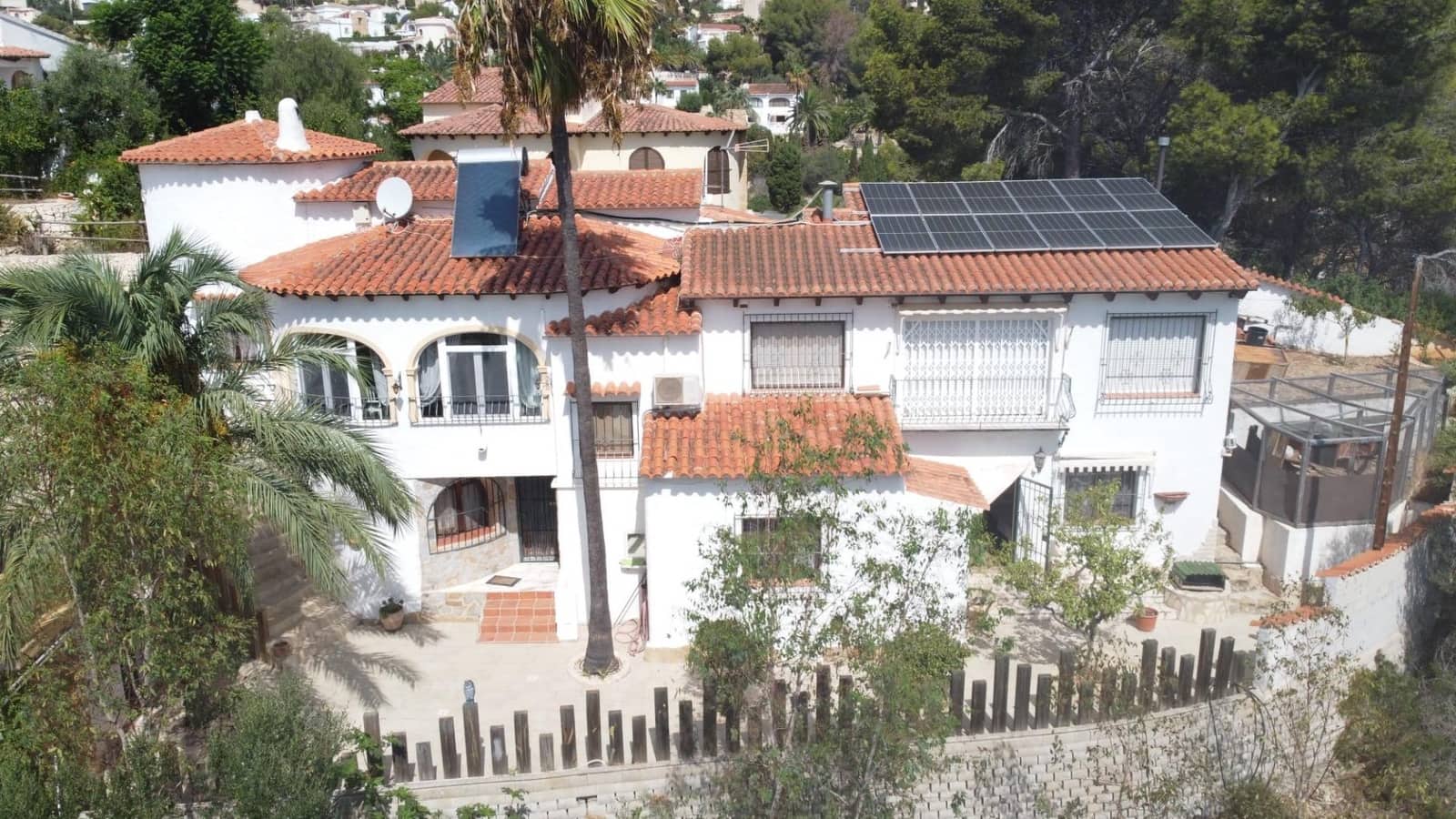 4 bedroom Villa for sale in Benissa with pool garage - € 730,000 (Ref: 9208376)