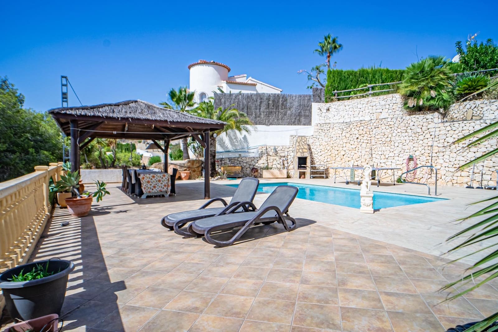 4 bedroom Villa for sale in Benissa with pool garage - € 730,000 (Ref: 9208376)