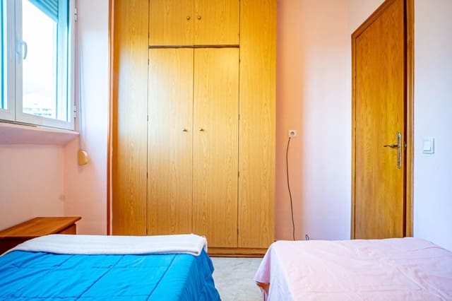 3 bedroom Apartment for sale in Juzgados - Plaza de Toros, Benidorm with pool garage - € 285,000 (Ref: 9285279)