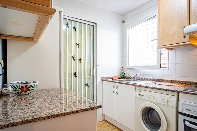 3 bedroom Apartment for sale in Juzgados - Plaza de Toros, Benidorm with pool garage - € 285,000 (Ref: 9285279)