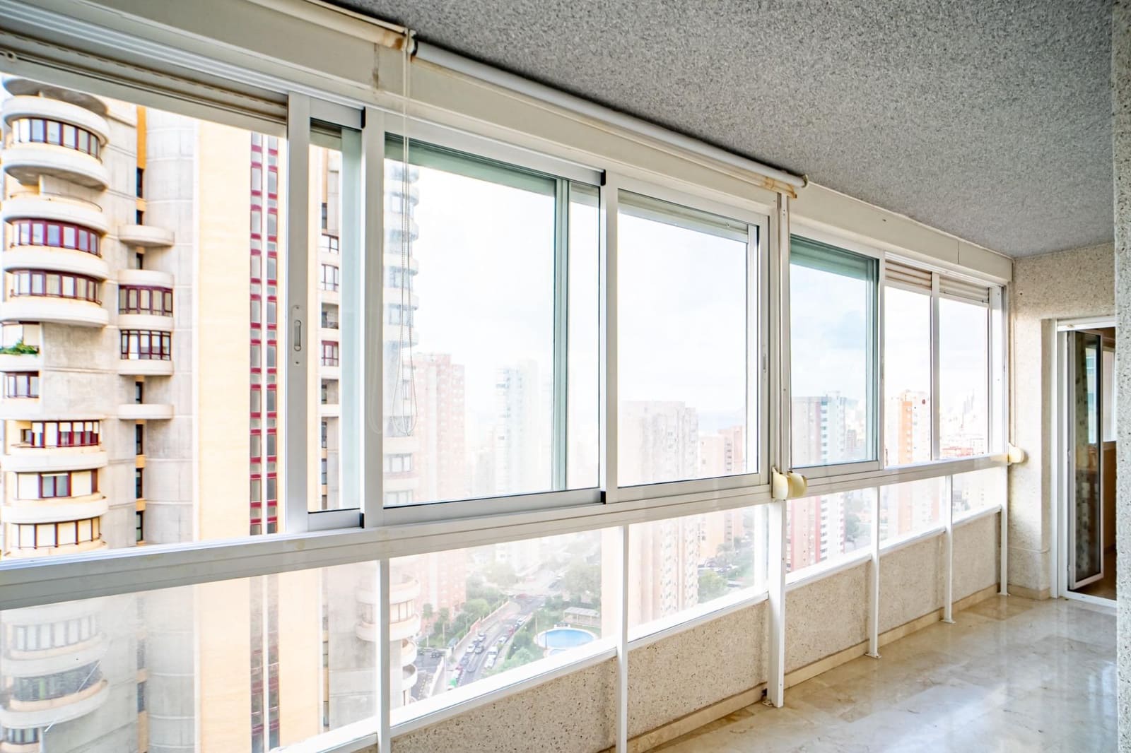 3 soveværelse Lejlighed til salg i Benidorm med swimmingpool garage - € 285.000 (Ref: 9285279)