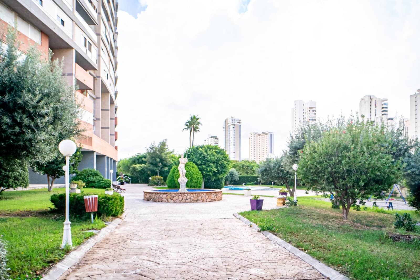 3 soveværelse Lejlighed til salg i Benidorm med swimmingpool garage - € 285.000 (Ref: 9285279)