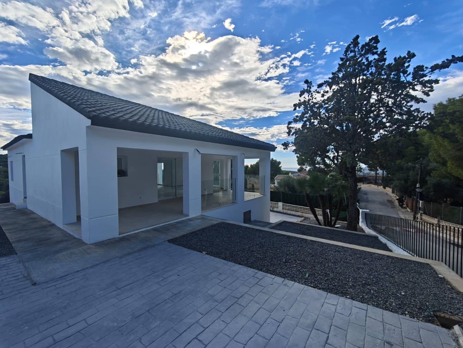 4 bedroom Villa for sale in Altea la Vella with pool garage - € 835,000 (Ref: 9341257)