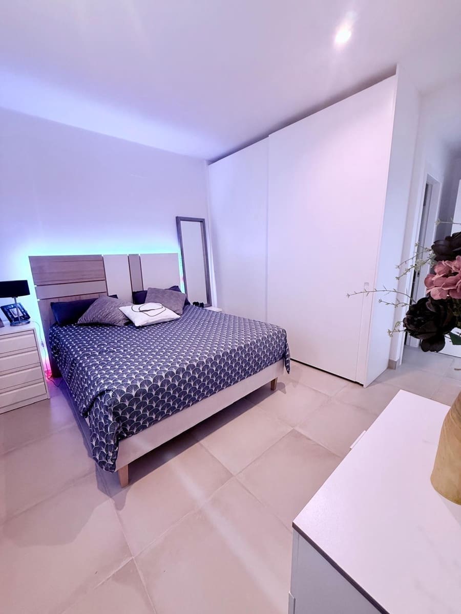 Apartamento de 2 habitaciones en Finestrat en venta con piscina garaje - 355.000 € (Ref: 9419855)