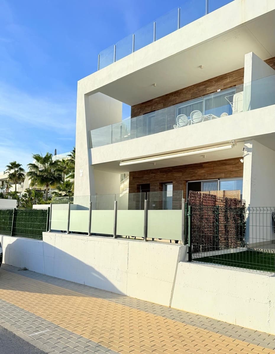 Apartamento de 2 habitaciones en Finestrat en venta con piscina garaje - 355.000 € (Ref: 9419855)