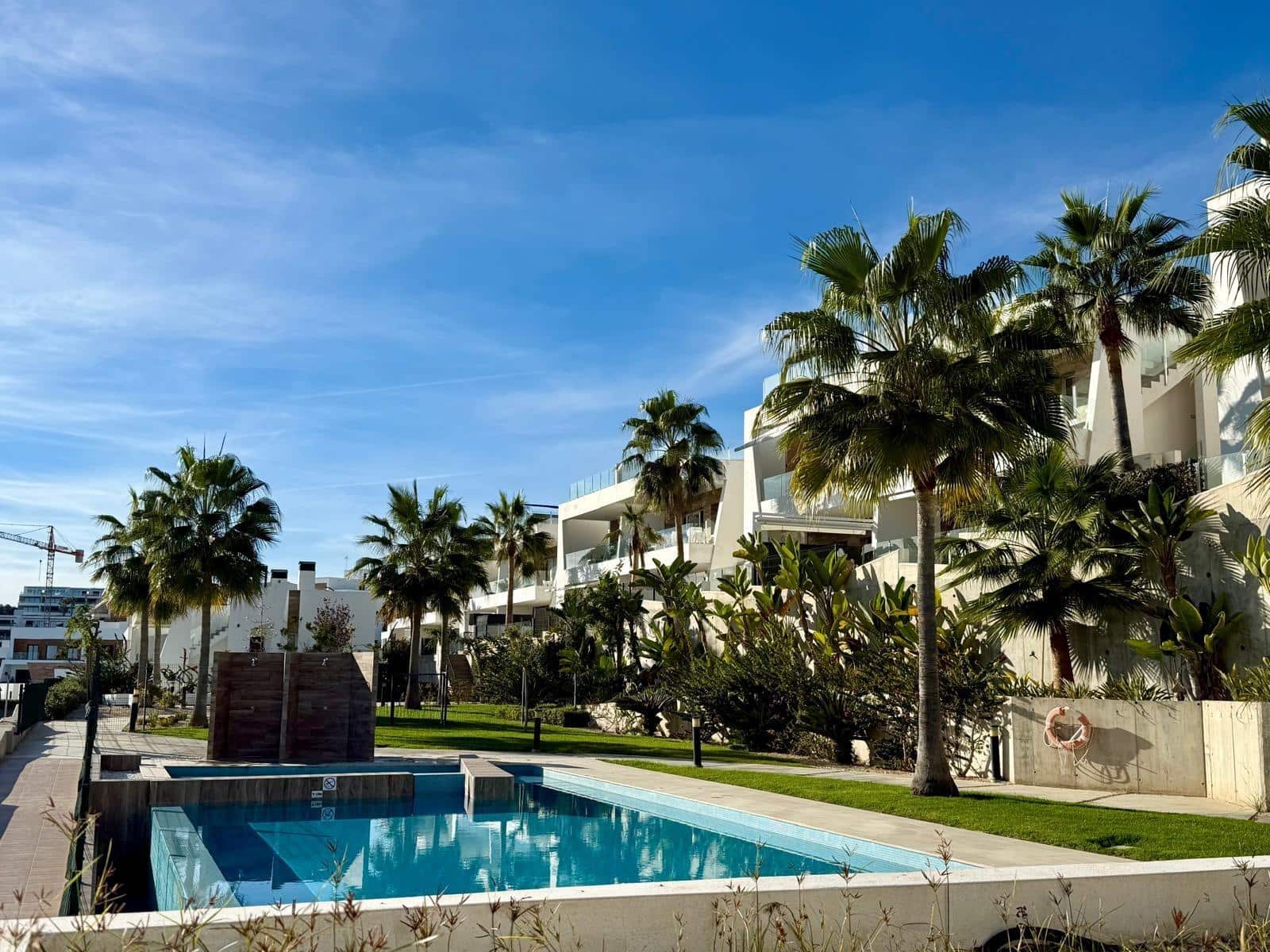 Apartamento de 2 habitaciones en Finestrat en venta con piscina garaje - 355.000 € (Ref: 9419855)