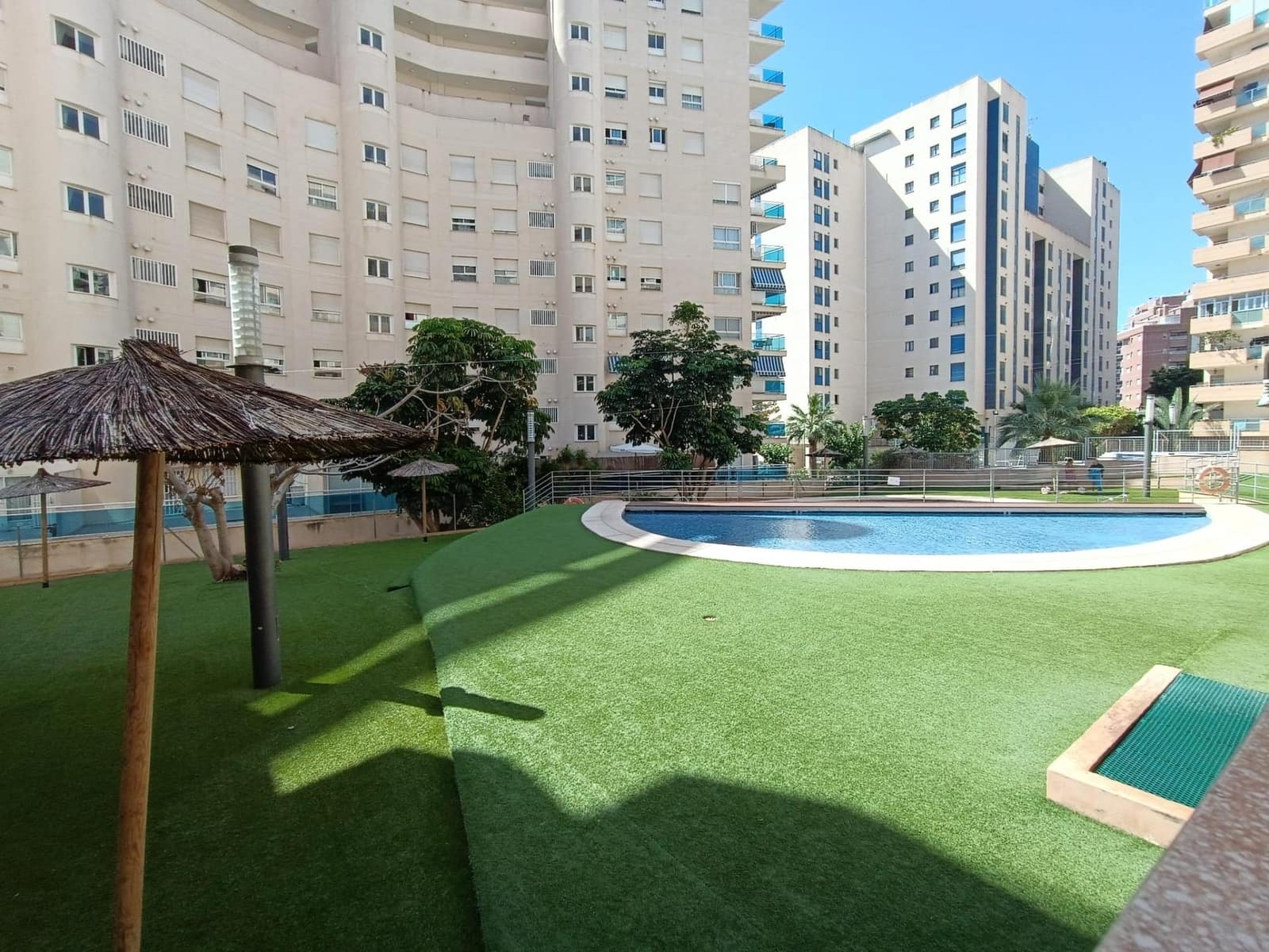 2 bedroom Apartment for sale in La Villajoyosa / Vila Joiosa with pool garage - € 197,000 (Ref: 9431123)