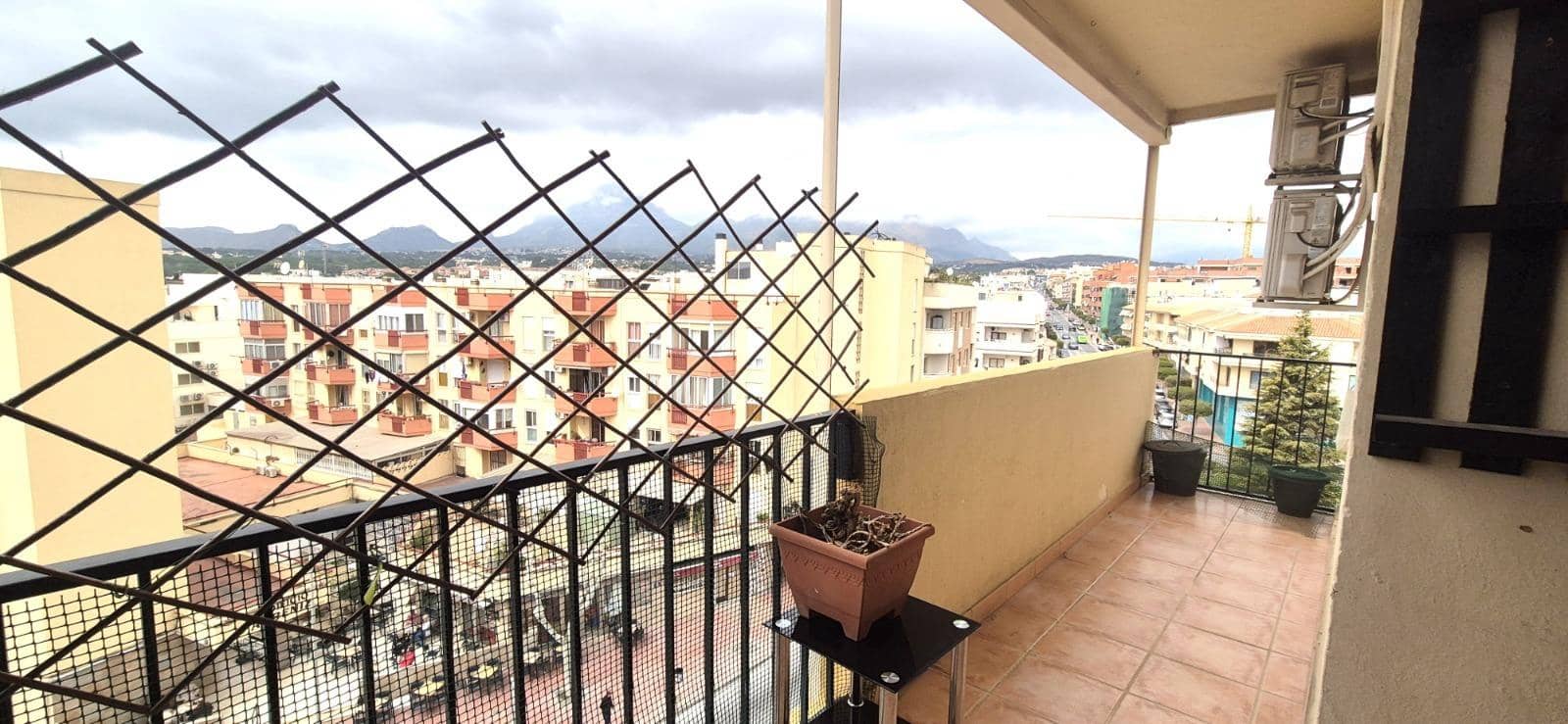 3 bedroom Apartment for sale in Alfaz del Pi / L'Alfas del Pi - € 199,000 (Ref: 9714990)