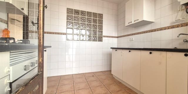 3 soveværelse Lejlighed til salg i Alfaz del Pi / L'Alfàs del Pi - € 199.000 (Ref: 9714990)