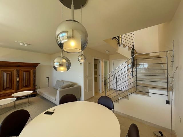 3 makuuhuone Kattohuoneisto myytävänä paikassa Finestrat mukana uima-altaan 
autotalli - 449 995 € (Ref: 9773144)