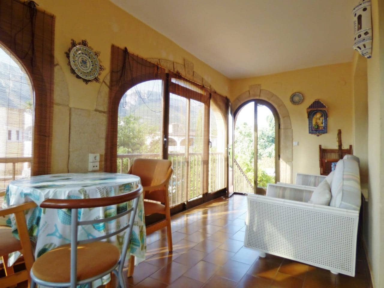 Chalet de 4 habitaciones en Dénia en venta con piscina - 460.000 € (Ref: 9920507)