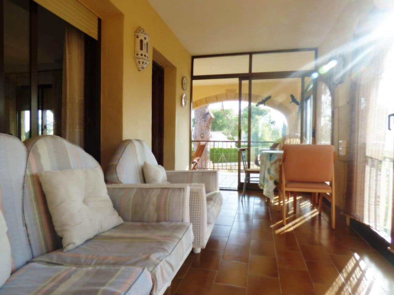 Chalet de 4 habitaciones en Dénia en venta con piscina - 460.000 € (Ref: 9920507)