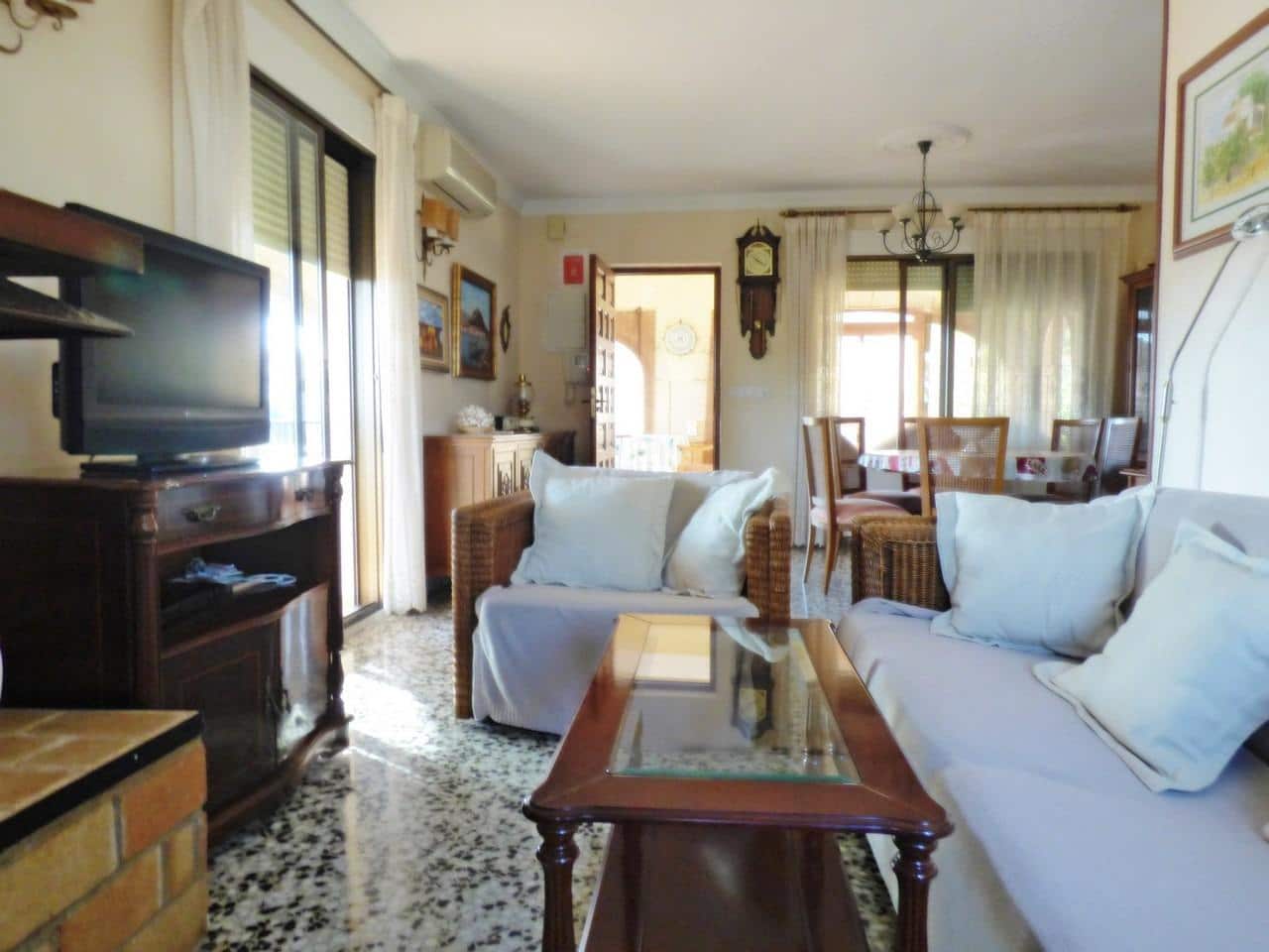 Chalet de 4 habitaciones en Dénia en venta con piscina - 460.000 € (Ref: 9920507)
