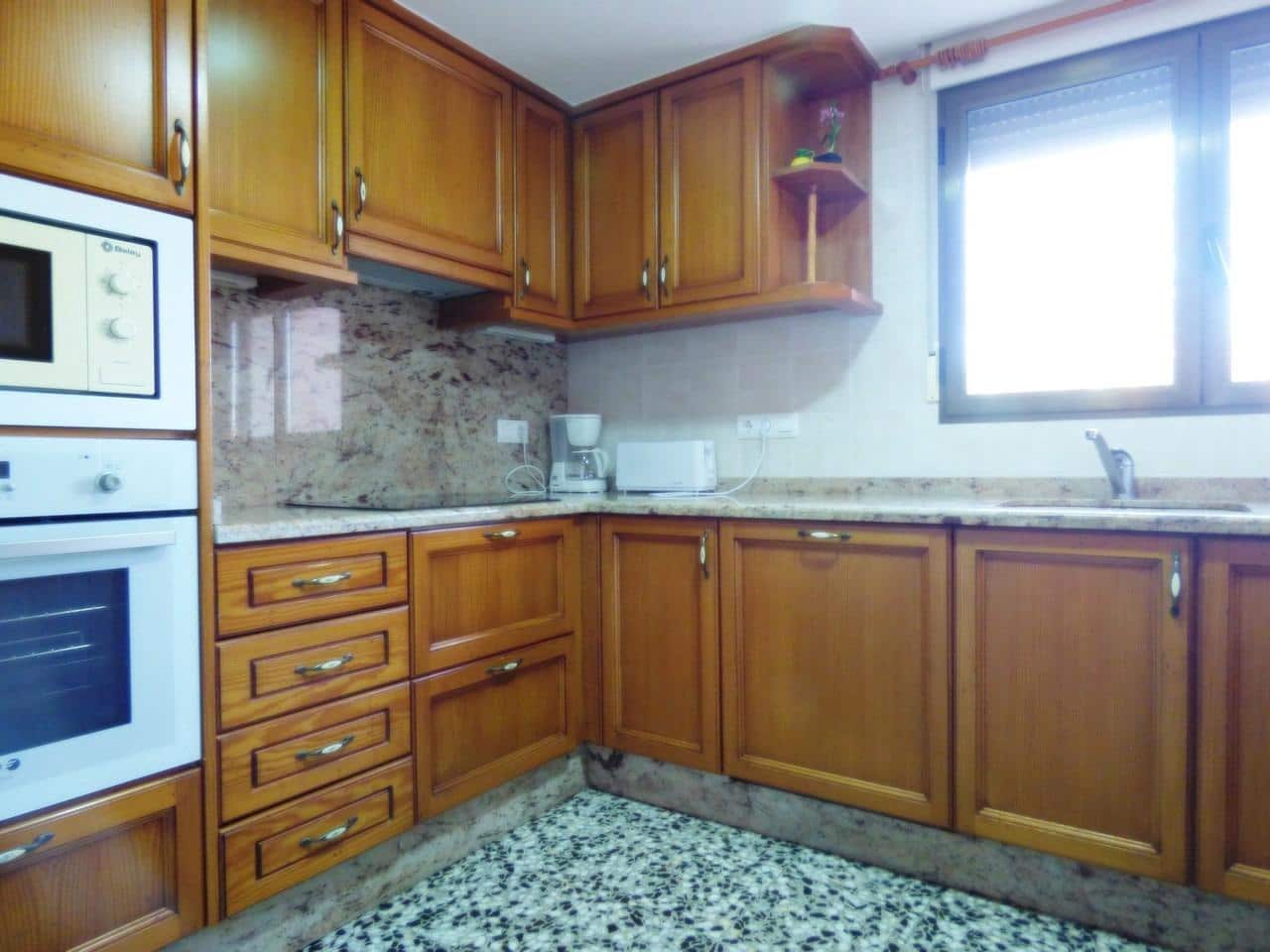 Chalet de 4 habitaciones en Dénia en venta con piscina - 460.000 € (Ref: 9920507)