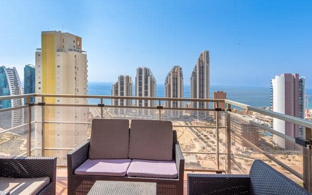 3 soveværelse Lejlighed til salg i Via Parque, Benidorm med swimmingpool - € 399.000 (Ref: 9990783)
