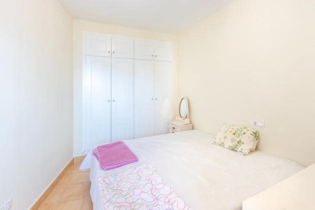 3 soveværelse Lejlighed til salg i Via Parque, Benidorm med swimmingpool - € 399.000 (Ref: 9990783)