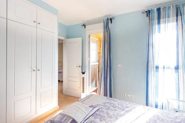 Apartamento de 3 habitaciones en Benidorm en venta con piscina - 399.000 € (Ref: 9990783)
