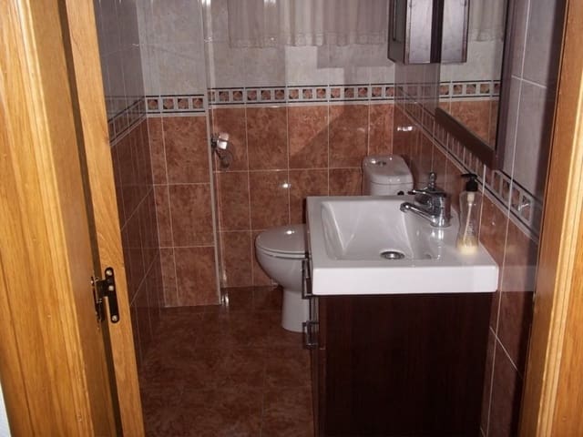 3 chambre Bungalow à vendre à Novelda avec garage - 179 000 € (Ref: 7975850)