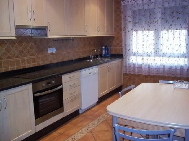 3 chambre Bungalow à vendre à Novelda avec garage - 179 000 € (Ref: 7975850)