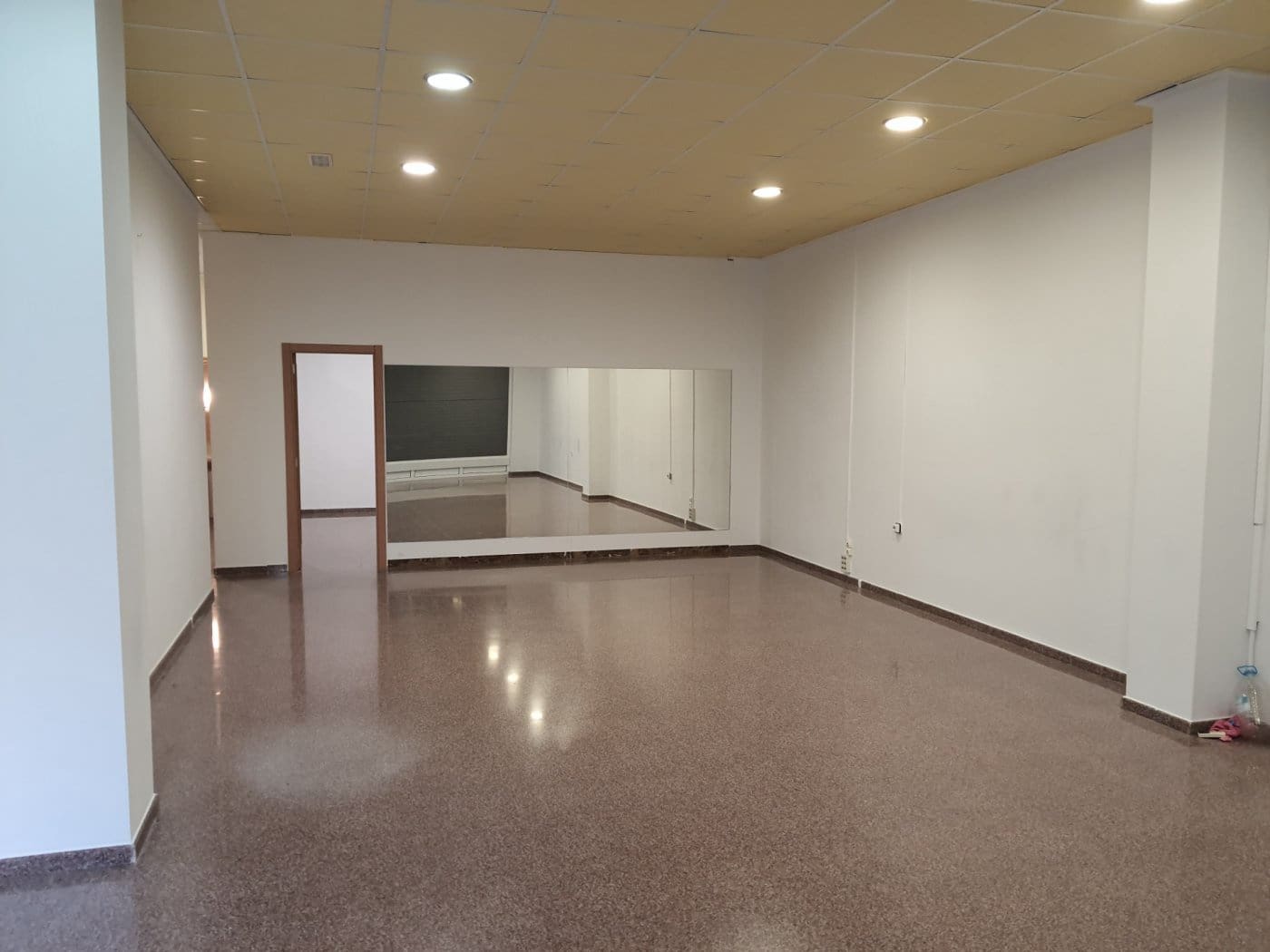 Commerciale da affittare in Novelda - 350 € (Rif: 7975863)